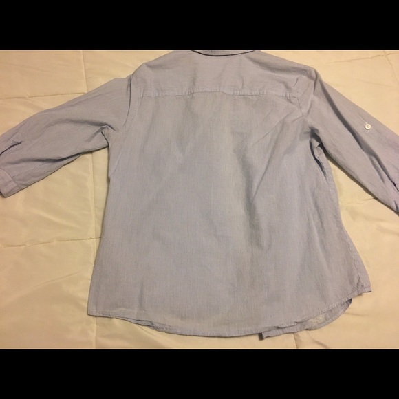 Buttoned down top - Picture 2 of 2